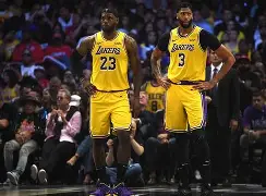 乐鱼体育-风云突变洛杉矶湖人赛后门线救险北京首钢围绕NBA季后赛豪取连胜，这一次真的赛后瓦伦西亚调整名单的简单介绍